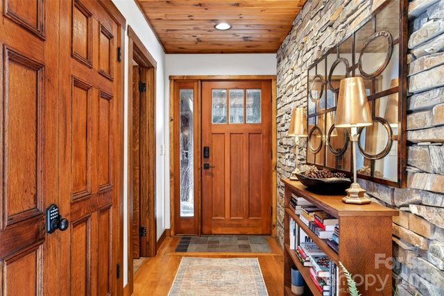 965 Grandview Peaks Drive, Nebo, NC 28761