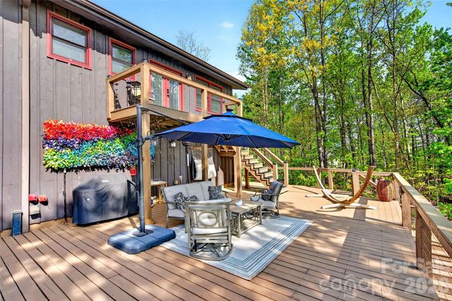 965 Grandview Peaks Drive, Nebo, NC 28761