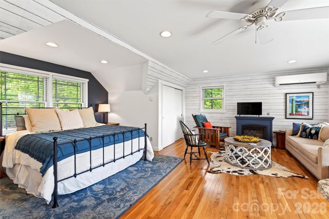 965 Grandview Peaks Drive, Nebo, NC 28761