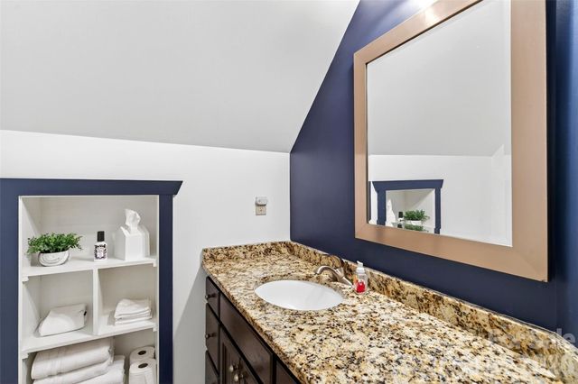965 Grandview Peaks Drive, Nebo, NC 28761