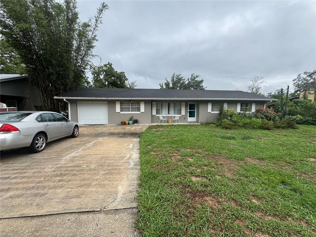 1079 SEMINOLE STREET, Clermont, FL 34711