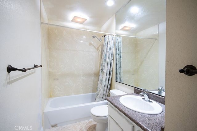 8065 Presidential Way, Midway City, CA 92655