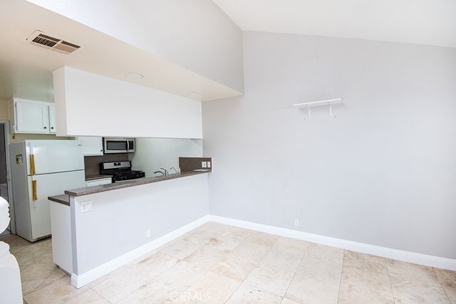 8065 Presidential Way, Midway City, CA 92655