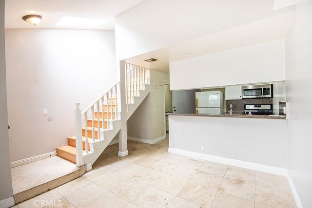 8065 Presidential Way, Midway City, CA 92655