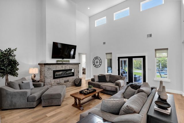 175 BITTERSWEET Trail, Weatherford, TX 76088