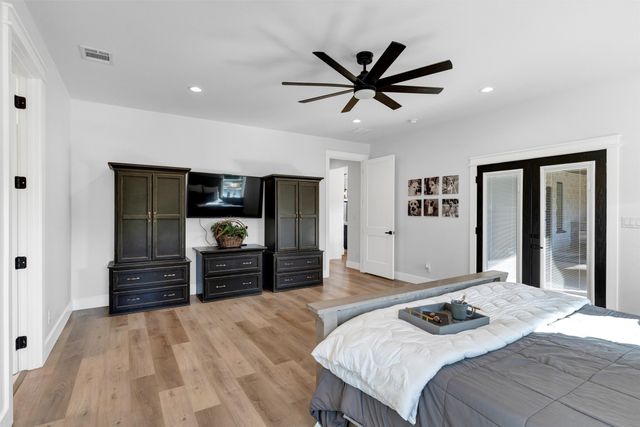 175 BITTERSWEET Trail, Weatherford, TX 76088