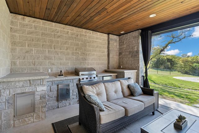 175 BITTERSWEET Trail, Weatherford, TX 76088