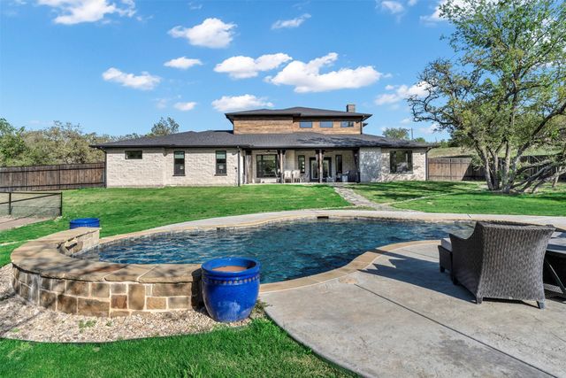 175 BITTERSWEET Trail, Weatherford, TX 76088