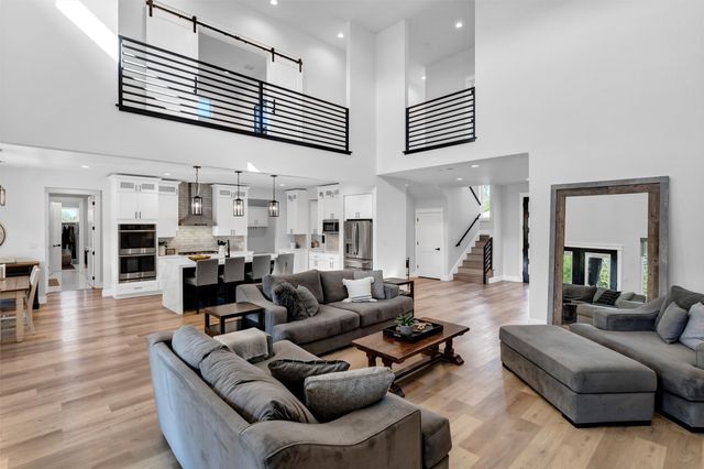 175 BITTERSWEET Trail, Weatherford, TX 76088