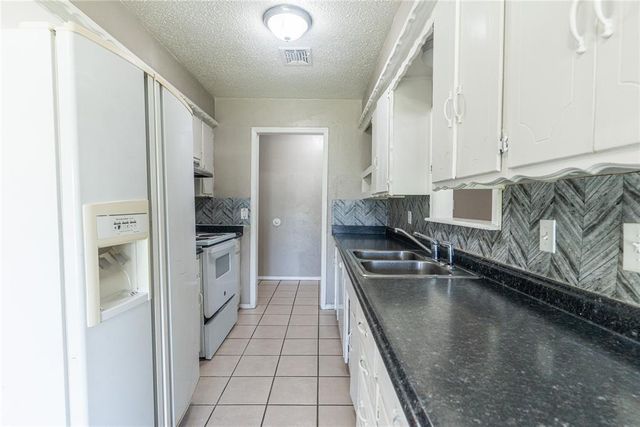 1512 SW 77th Terrace, Oklahoma City, OK 73159