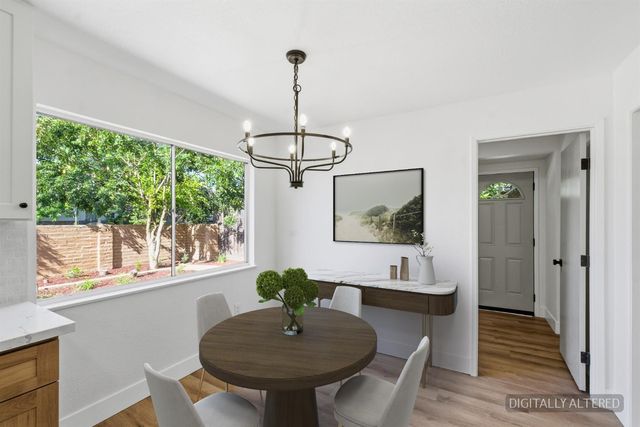 1295 E Almendra Drive, Fresno, CA 93710