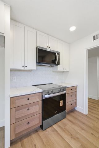 1295 E Almendra Drive, Fresno, CA 93710