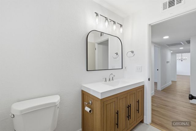 1295 E Almendra Drive, Fresno, CA 93710