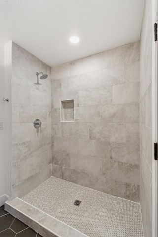 1295 E Almendra Drive, Fresno, CA 93710