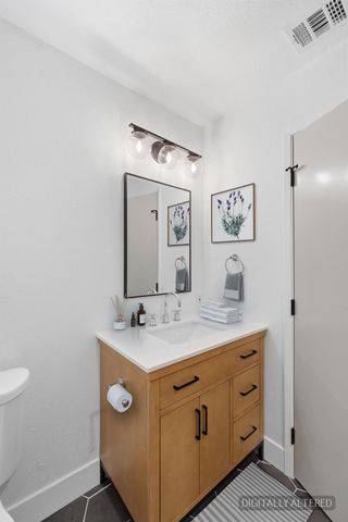 1295 E Almendra Drive, Fresno, CA 93710