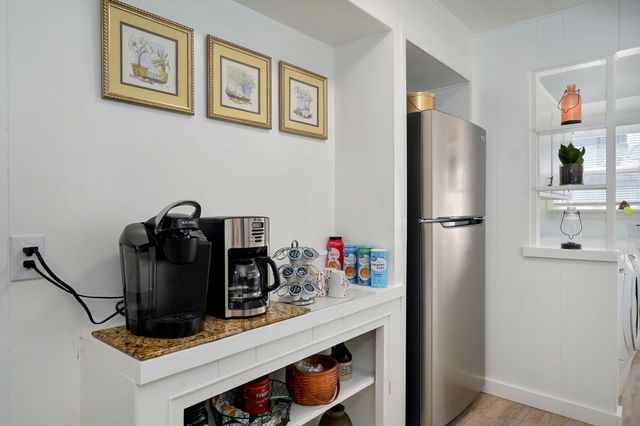 1462 E Mcdaniel Street, Springfield, MO 65802