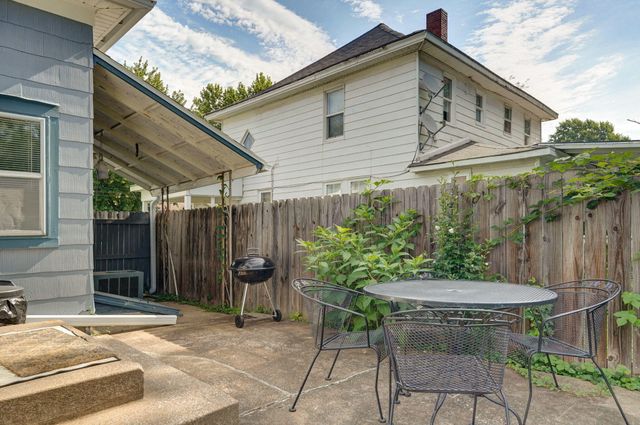 1462 E Mcdaniel Street, Springfield, MO 65802