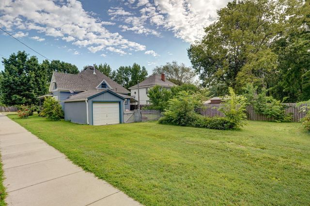 1462 E Mcdaniel Street, Springfield, MO 65802