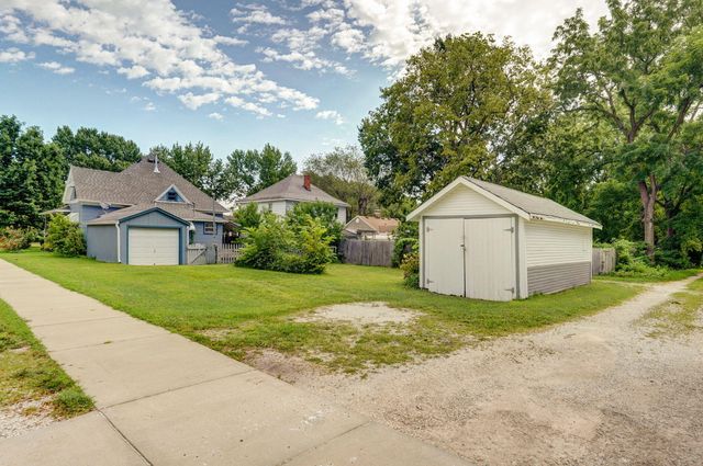 1462 E Mcdaniel Street, Springfield, MO 65802