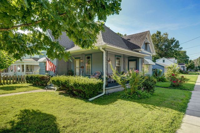 1462 E Mcdaniel Street, Springfield, MO 65802