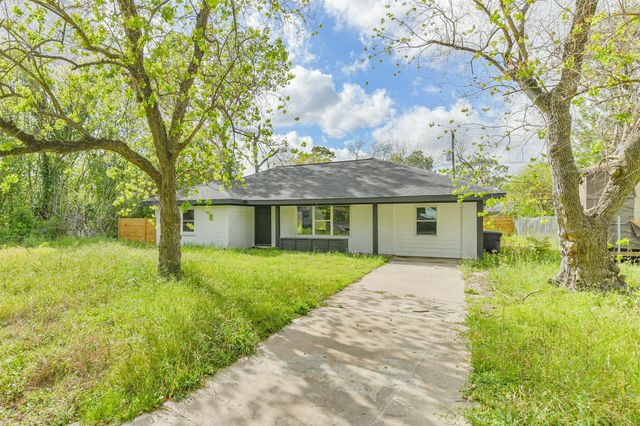 209 Leago Street, Houston, TX 77022