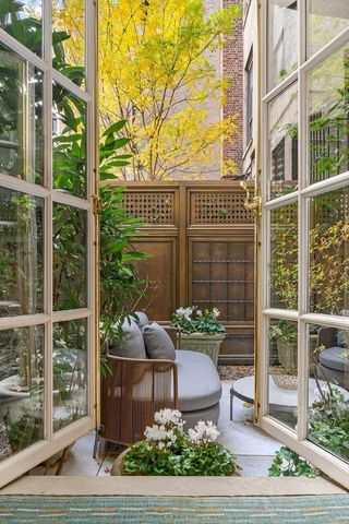 41 Riverside Drive, New York City, NY 10023