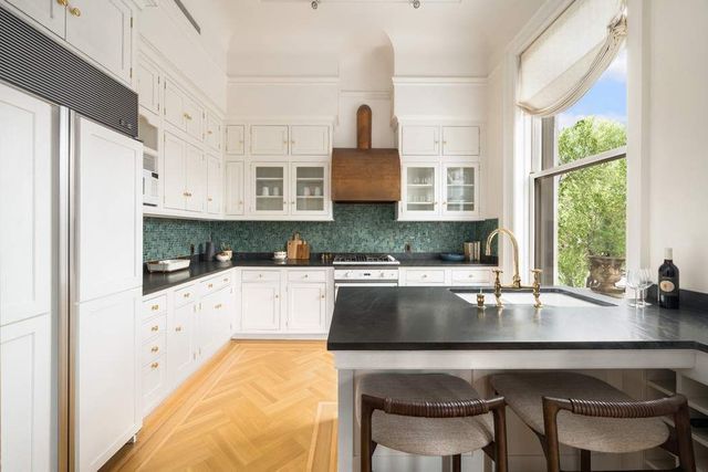 41 Riverside Drive, New York City, NY 10023