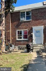 1465 CRESTON ST, Philadelphia, PA 19149