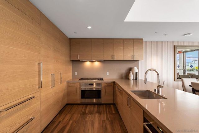 888 W E Street 1604, San Diego, CA 92101