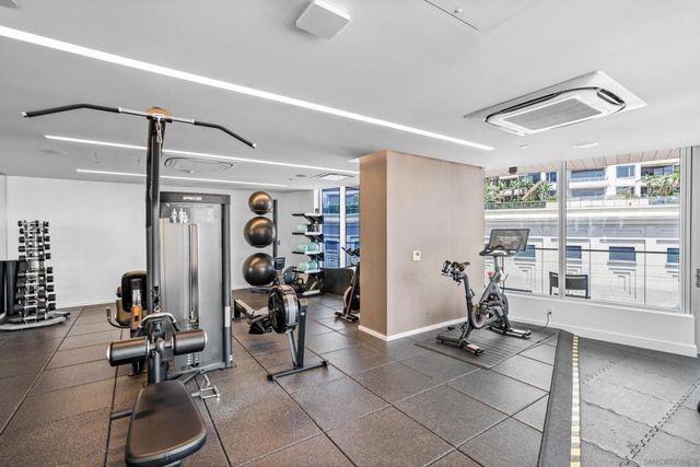 888 W E Street 1604, San Diego, CA 92101