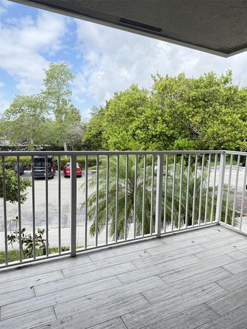 5015 Wiles Rd 207, Coconut Creek, FL 33073