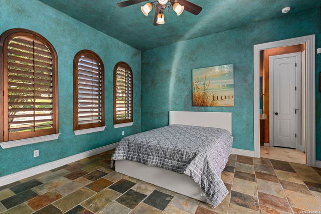 1426 WHISPER MTN, San Antonio, TX 78258