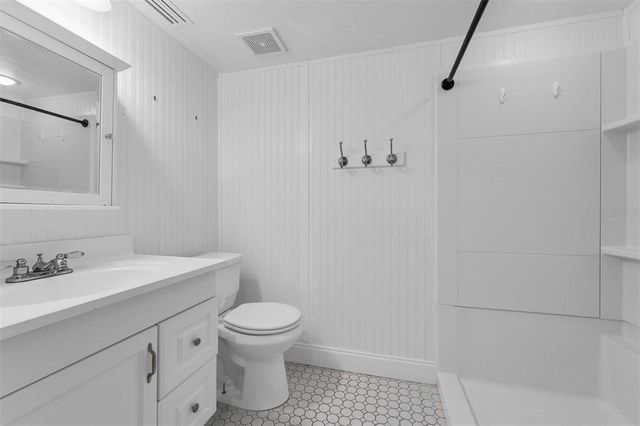 2410 HARTRIDGE POINT DRIVE W, Winter Haven, FL 33881