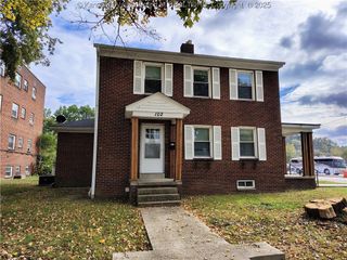 102 3rd Avenue, South Charleston, WV 25301