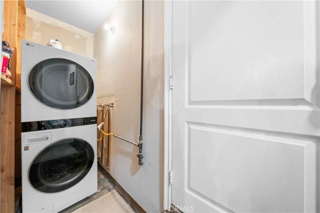 818 W Bonnie Brae Court, Ontario, CA 91762