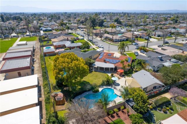 818 W Bonnie Brae Court, Ontario, CA 91762
