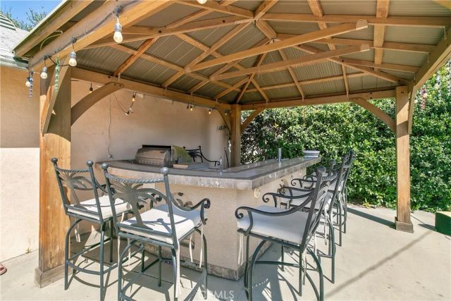 818 W Bonnie Brae Court, Ontario, CA 91762