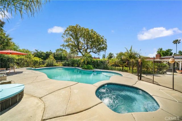 818 W Bonnie Brae Court, Ontario, CA 91762
