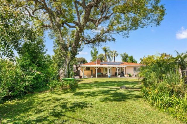 818 W Bonnie Brae Court, Ontario, CA 91762