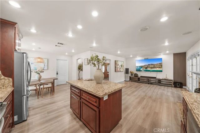 818 W Bonnie Brae Court, Ontario, CA 91762