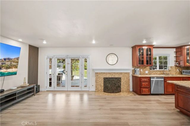 818 W Bonnie Brae Court, Ontario, CA 91762