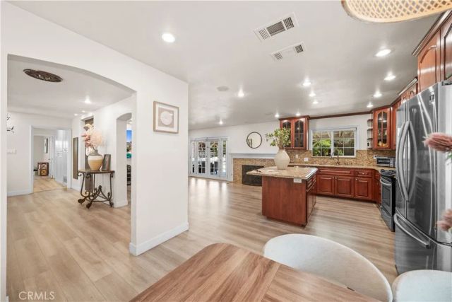 818 W Bonnie Brae Court, Ontario, CA 91762