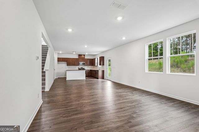 205 Groveton Court, Euharlee, GA 30145