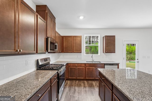 205 Groveton Court, Euharlee, GA 30145