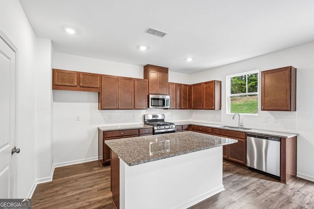 205 Groveton Court, Euharlee, GA 30145