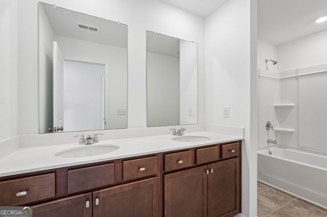 205 Groveton Court, Euharlee, GA 30145