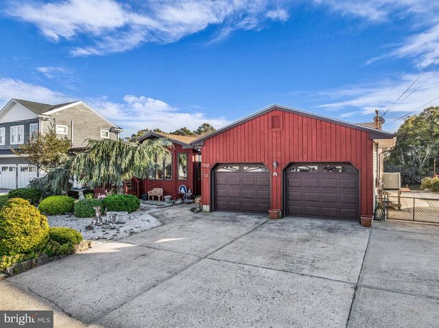 1007 LAUREL BLVD, Lanoka Harbor, NJ 08734