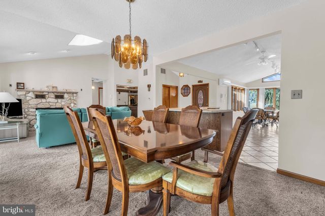 1007 LAUREL BLVD, Lanoka Harbor, NJ 08734