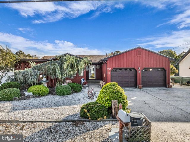 1007 LAUREL BLVD, Lanoka Harbor, NJ 08734