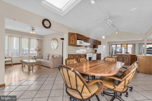 1007 LAUREL BLVD, Lanoka Harbor, NJ 08734